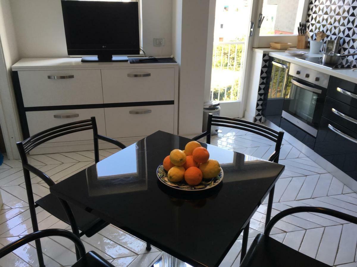 Lory House Sorrento Apartamento Exterior foto